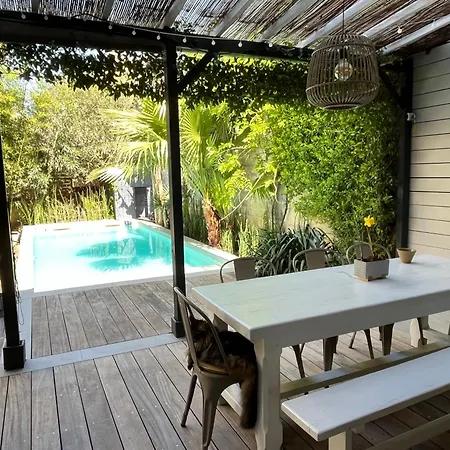 别墅 Family House Centre, Pool, Garden, Air Conditioning